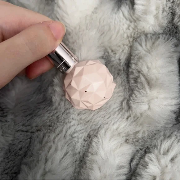 Ariana Grande Sweet Like Candy Mini Perfume .25 fl oz - Picture 3 of 6